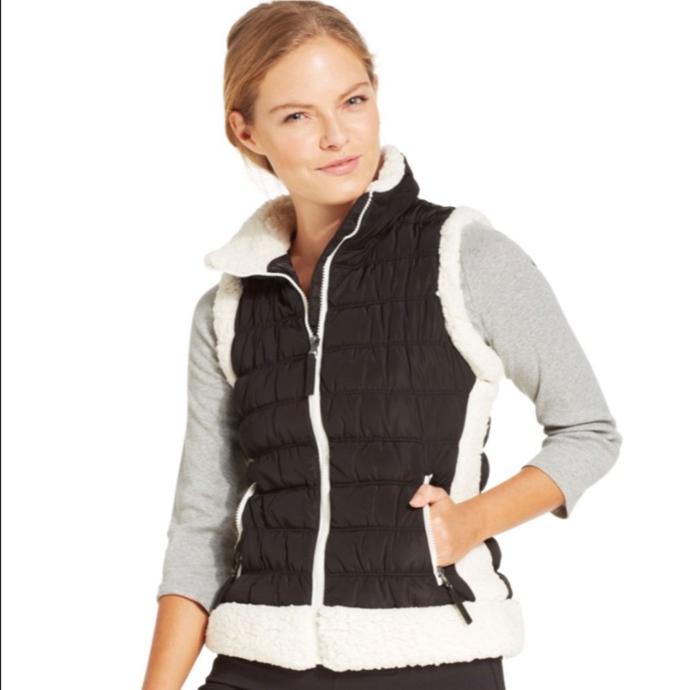 Calvin Klein Woman Medium Sherpa Trim Puffer Vest